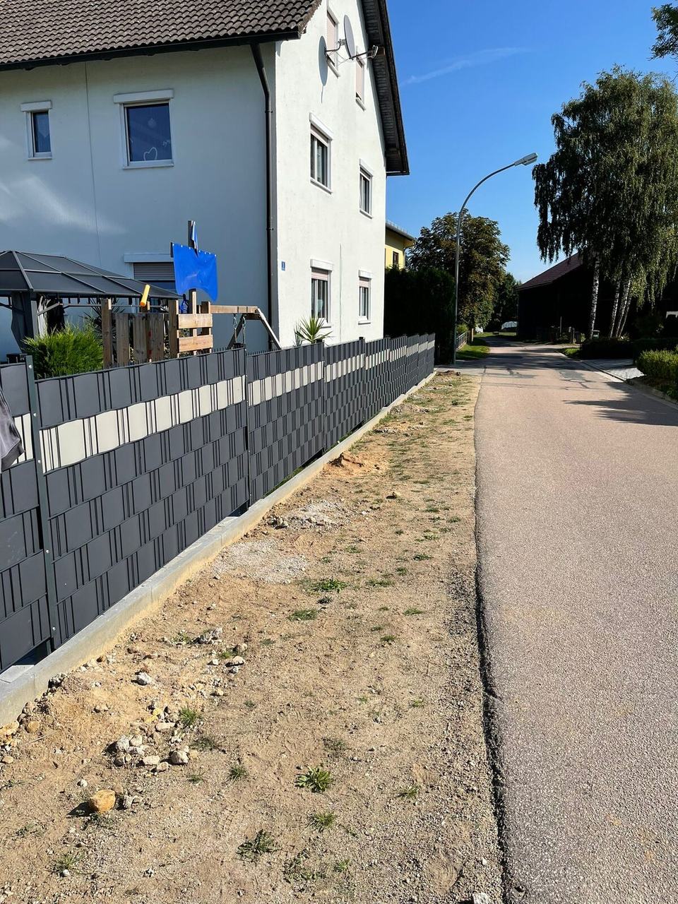 Sichtschutzzaun entlang der Straße – Sichtschutzzaun Oberpfalz